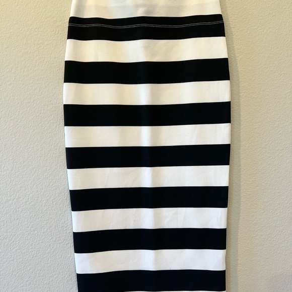 2B Bebe Striped Pencil Skirt XS - Picture 5 of 8